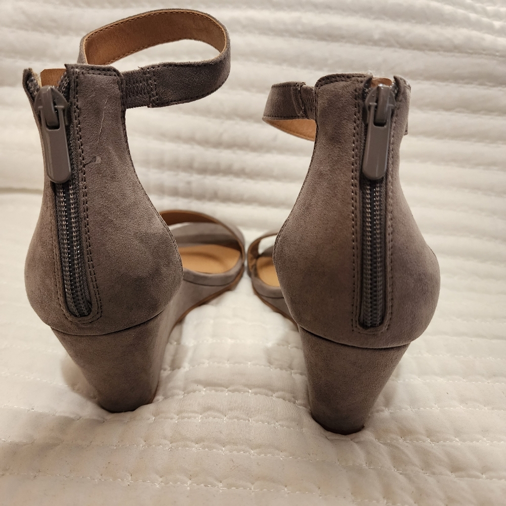 Torrid Wedge - Picture 8 of 11